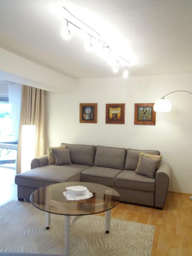 Apartman Amalia Μπάνσκα Μπίστριτσα Εξωτερικό φωτογραφία