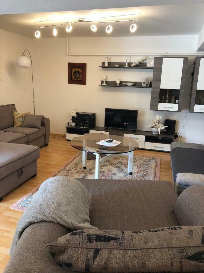 Apartman Amalia Μπάνσκα Μπίστριτσα Εξωτερικό φωτογραφία